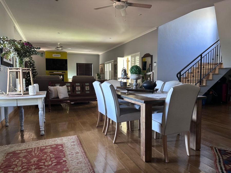 To Let 5 Bedroom Property for Rent in Rome Glen Western Cape